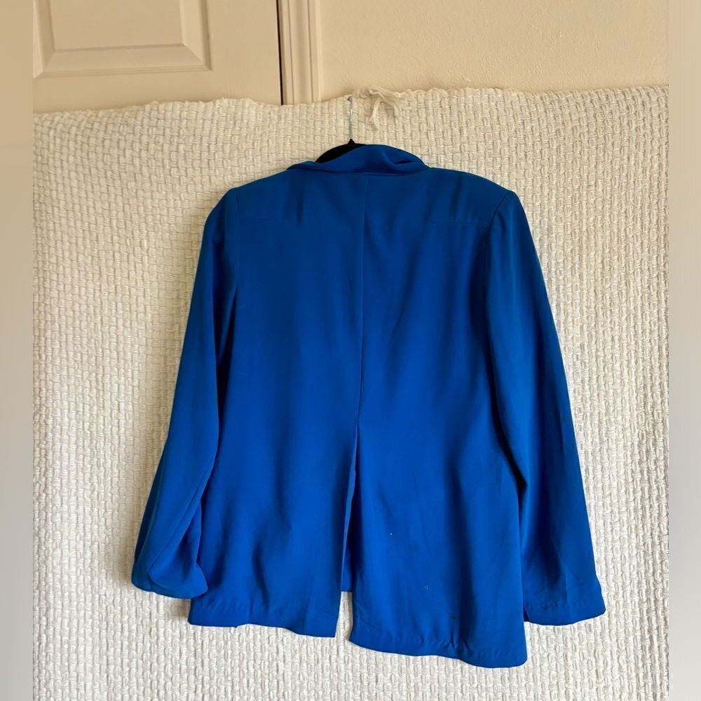Blue Blazer💙 - Picture 4 of 5